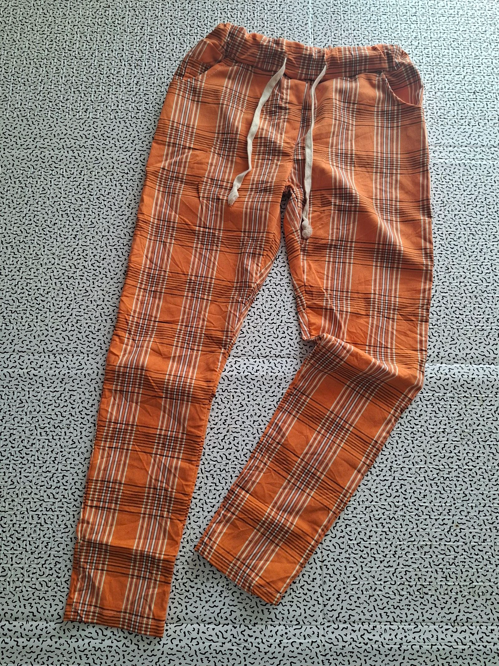 Pantalon femme carreaux orange taille 36 très bon état